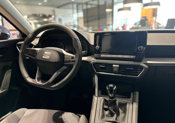 Seat Leon cena 125593 przebieg: 1, rok produkcji 2023 z Chociwel małe 379